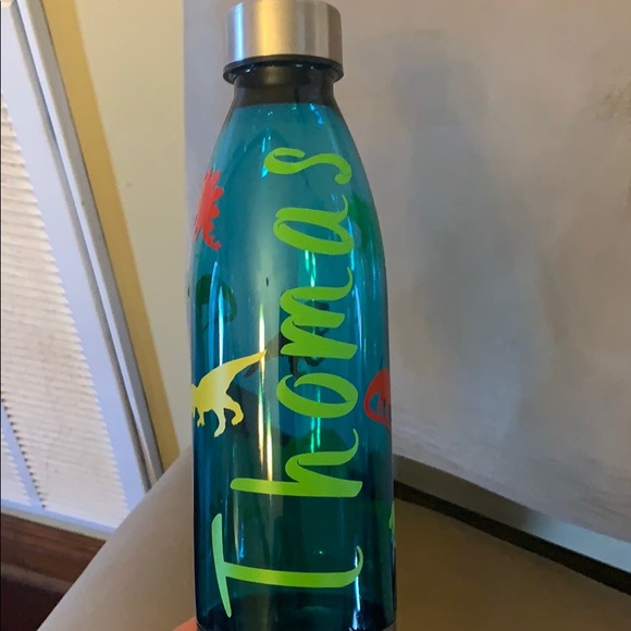 Water bottle and design - Picture 3 of 6